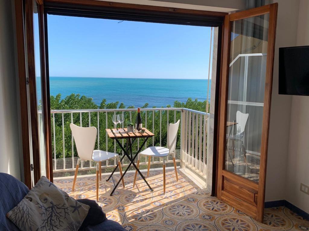Mare Azzurro Appartamento شاكا المظهر الخارجي الصورة
