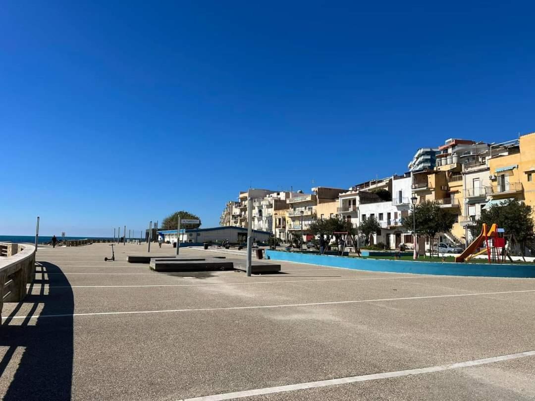 Mare Azzurro Appartamento شاكا المظهر الخارجي الصورة