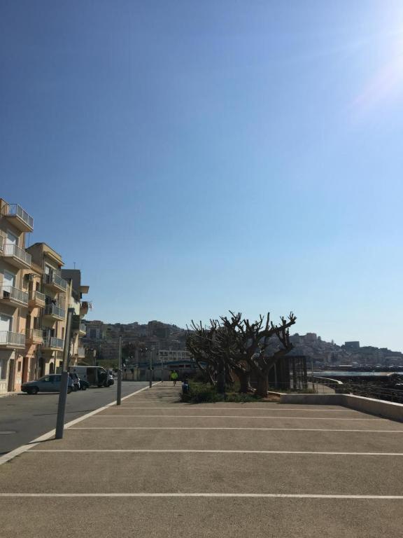 Mare Azzurro Appartamento شاكا المظهر الخارجي الصورة